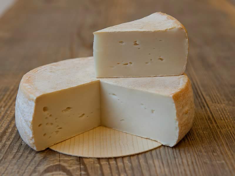 Chevrotin-Fromage-de-chevre-AOP-Savoie-Haute-Savoie_Page-Accueil_bandeau1_un-savoir-faire